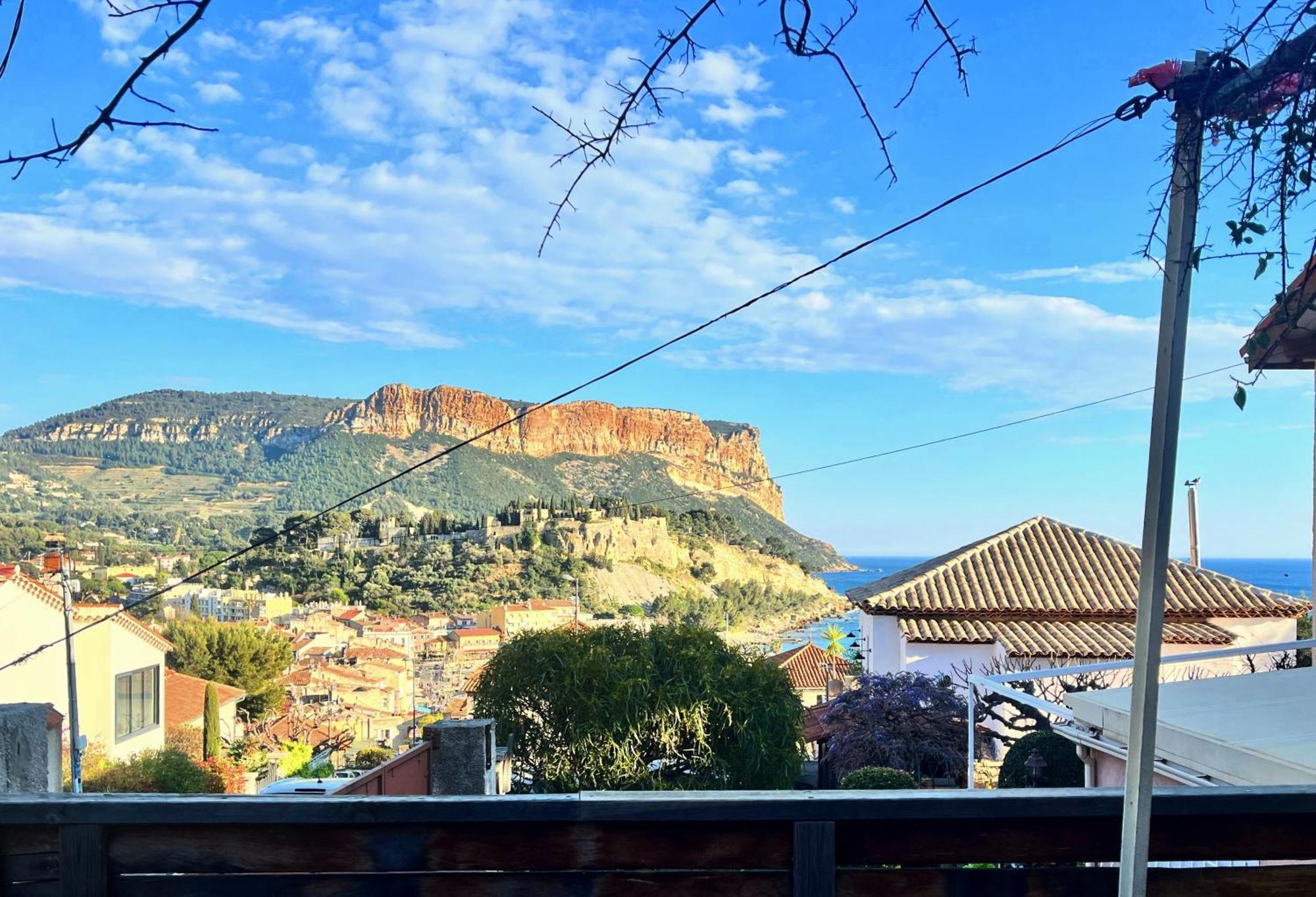 Lou Casteu Cassis